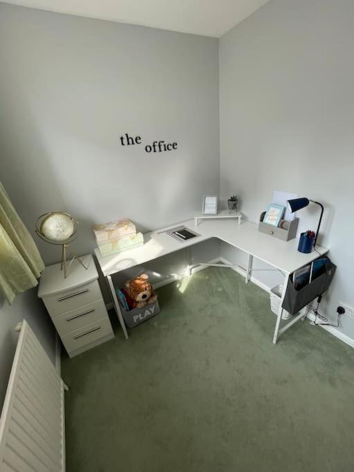 Centre Of Town House 3 Bedrooms Sleeps 5 And Infant Free Onsite Parking 2 Cars King's Lynn Esterno foto