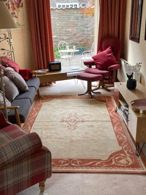 Centre Of Town House 3 Bedrooms Sleeps 5 And Infant Free Onsite Parking 2 Cars King's Lynn Esterno foto